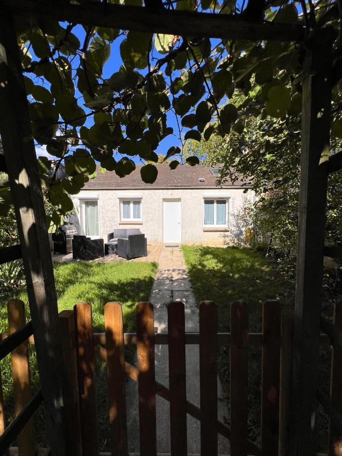Charmante Maisonnette Au Calme / Jardin Privatif クレルモン エクステリア 写真